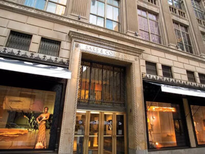 Saks-Fifth-Avenues-flagship-store