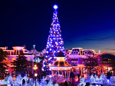 Christmas comes calling at Disneyland Paris