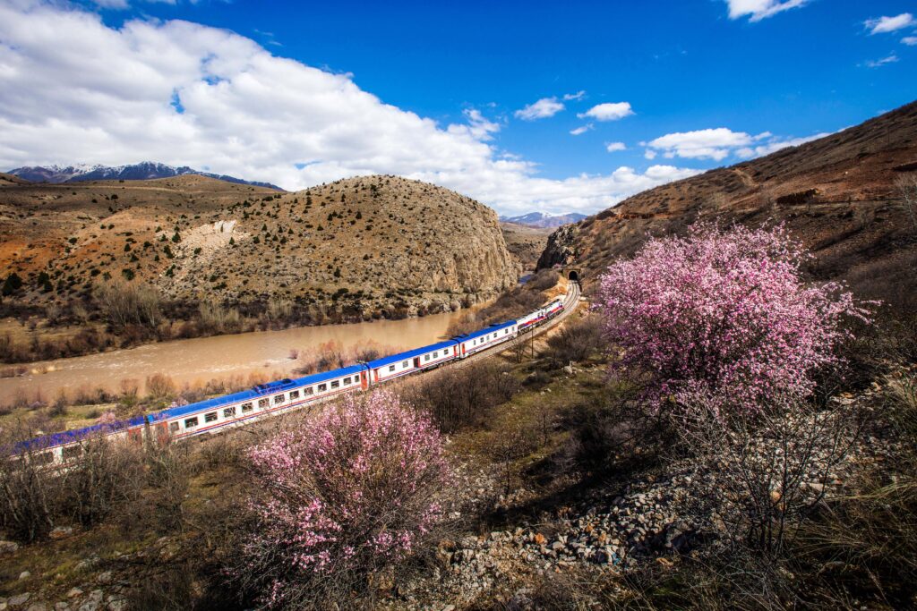 Touristic Eastern Express 