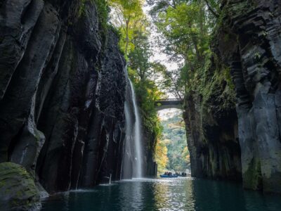 Discover many colours of Japan through its 100 waterfalls