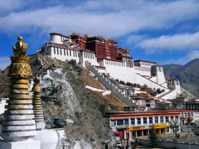 Tibet receives record 55 million tourists in 2023